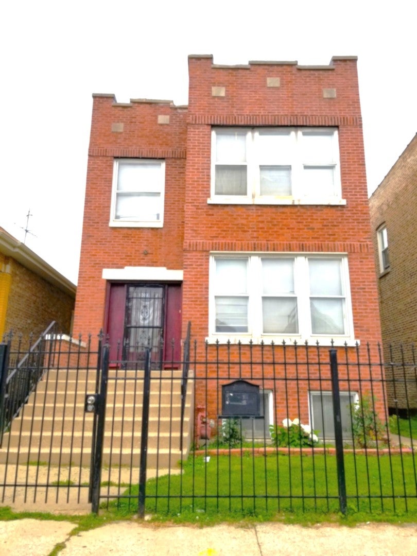 3028 W 53rd Place
