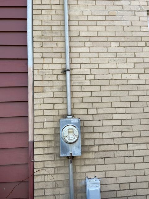 Tiny photo for 6131 N Leader Avenue, Chicago, IL 60646 (MLS # 12162056)