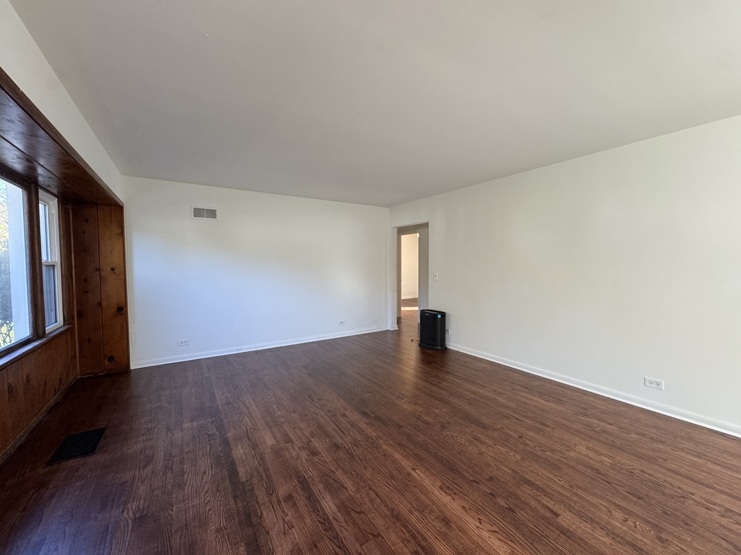 29W211 Calumet Avenue