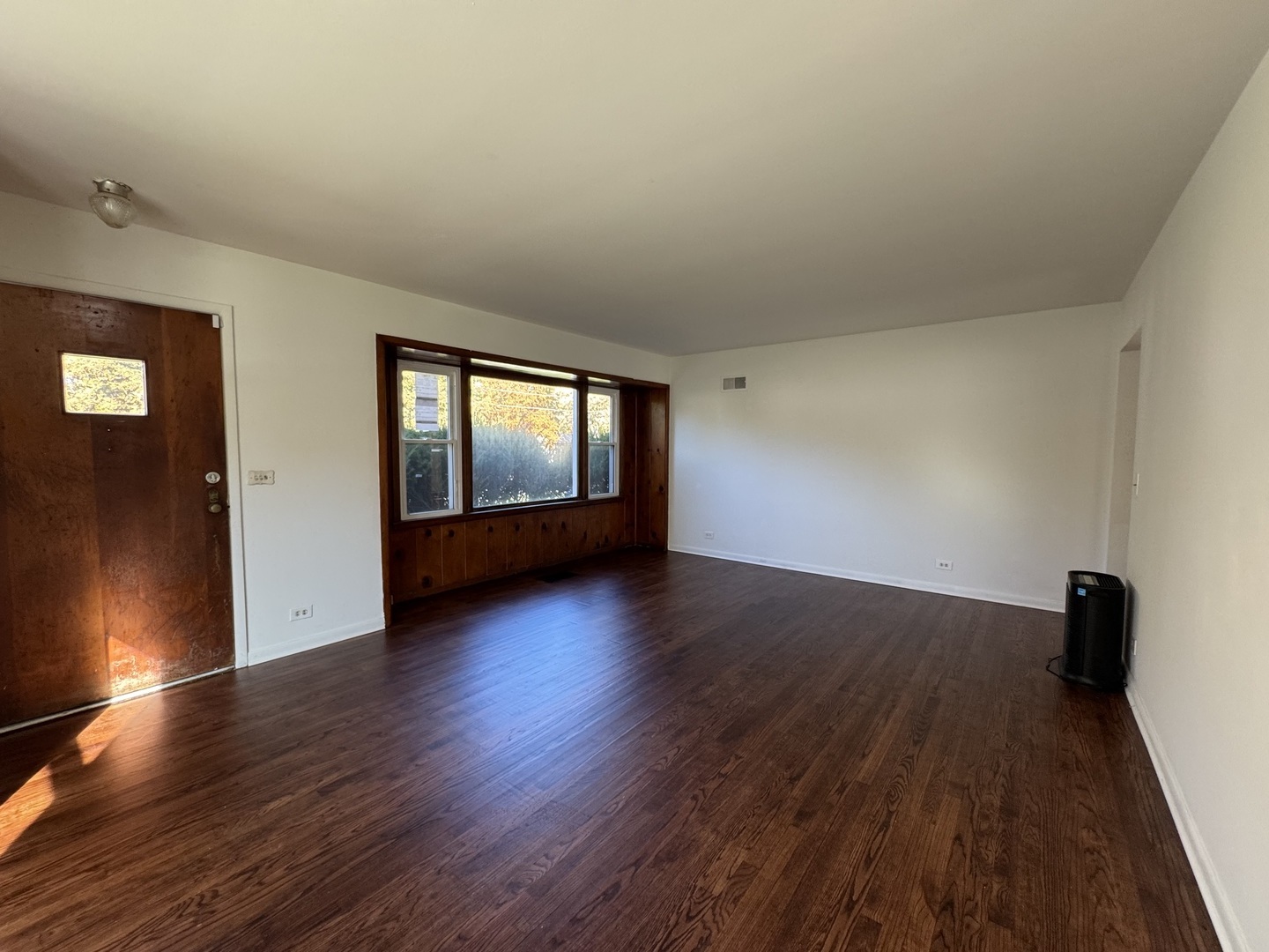 29W211 Calumet Avenue