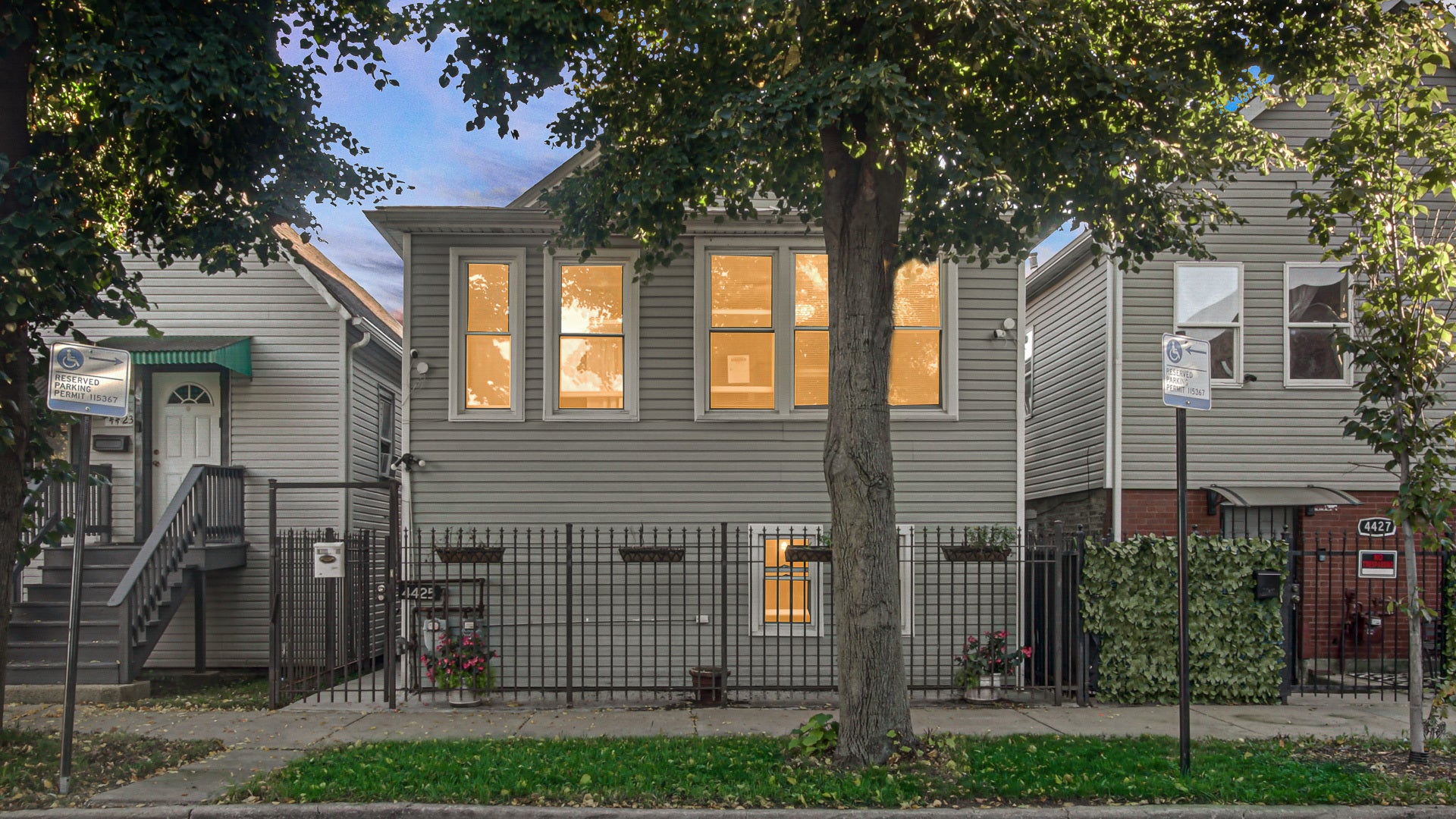 4425 W Carroll Avenue