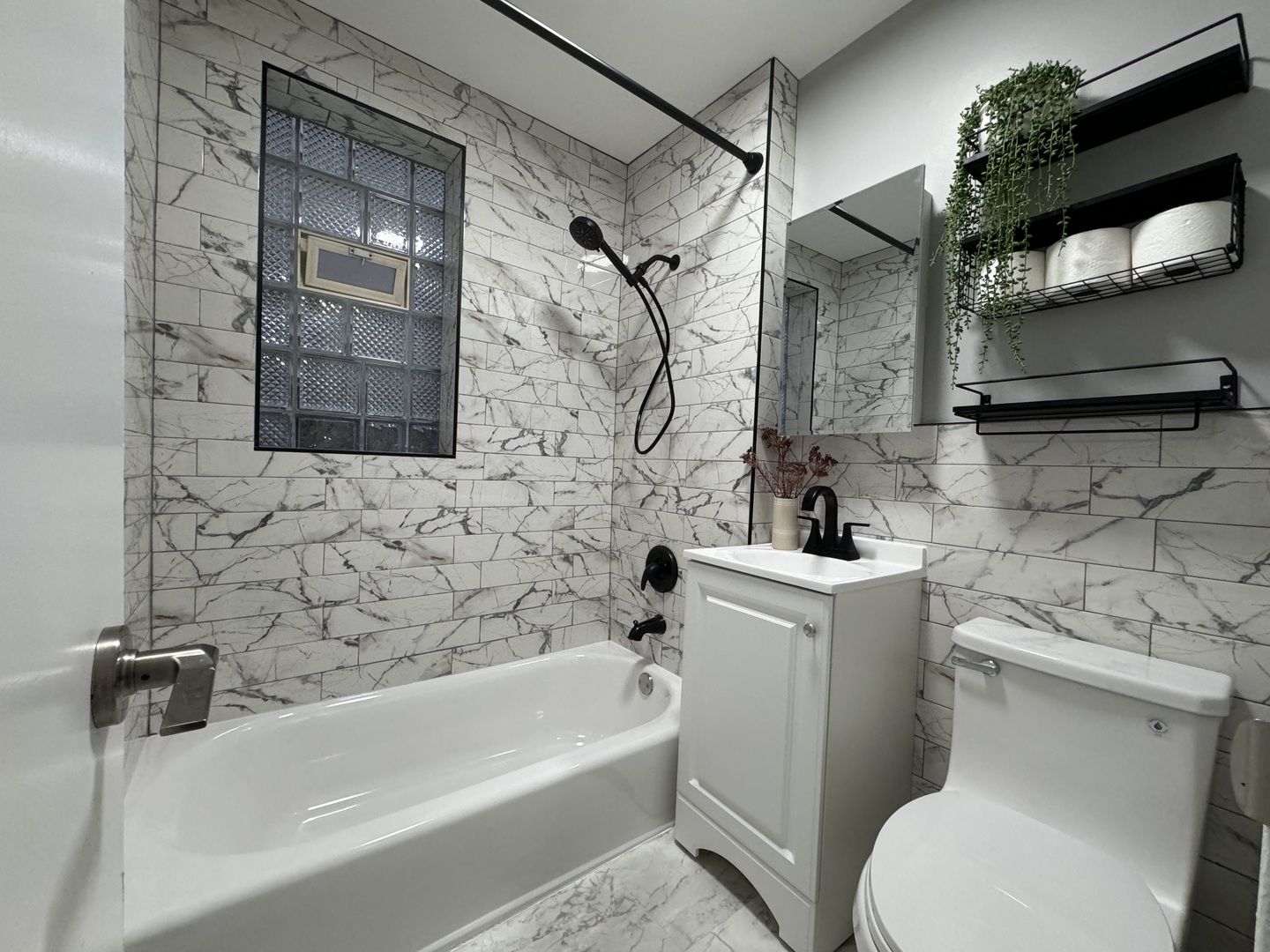 3114 N Central Park Avenue 1