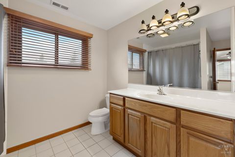 Tiny photo for 1343 Knollwood Circle, Crystal Lake, IL 60014 (MLS # 12606125)