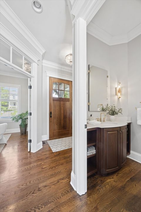 Tiny photo for 7 S Quincy Street, Hinsdale, IL 60521 (MLS # 12649045)