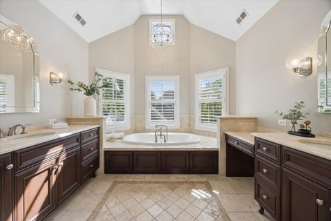Tiny photo for 7 S Quincy Street, Hinsdale, IL 60521 (MLS # 12649045)