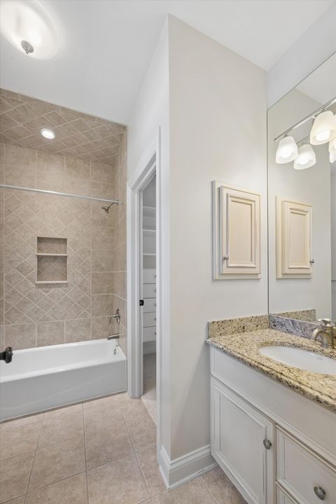Tiny photo for 7 S Quincy Street, Hinsdale, IL 60521 (MLS # 12649045)