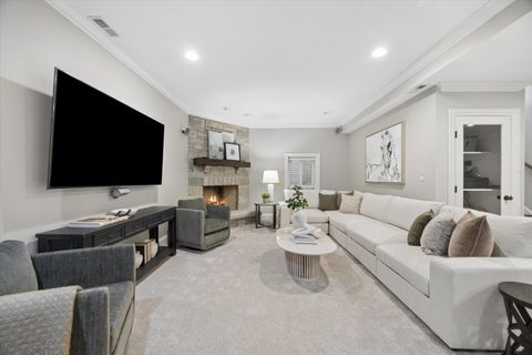 Tiny photo for 7 S Quincy Street, Hinsdale, IL 60521 (MLS # 12649045)
