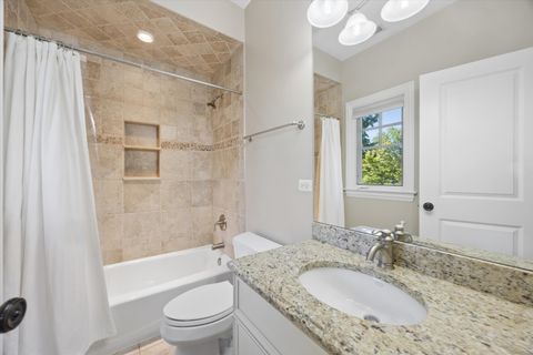 Tiny photo for 7 S Quincy Street, Hinsdale, IL 60521 (MLS # 12649045)