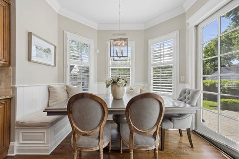 Tiny photo for 7 S Quincy Street, Hinsdale, IL 60521 (MLS # 12649045)