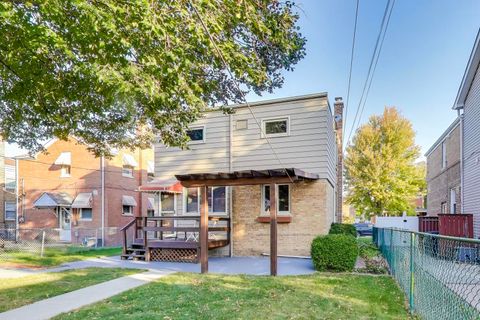 Tiny photo for 7805 W Farragut Avenue, Chicago, IL 60656 (MLS # 12487335)