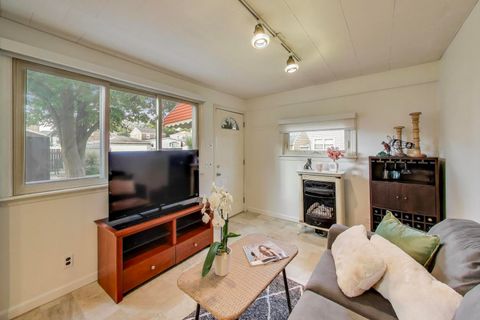 Tiny photo for 7805 W Farragut Avenue, Chicago, IL 60656 (MLS # 12487335)