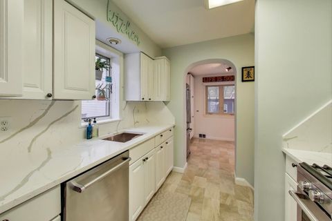 Tiny photo for 7805 W Farragut Avenue, Chicago, IL 60656 (MLS # 12487335)