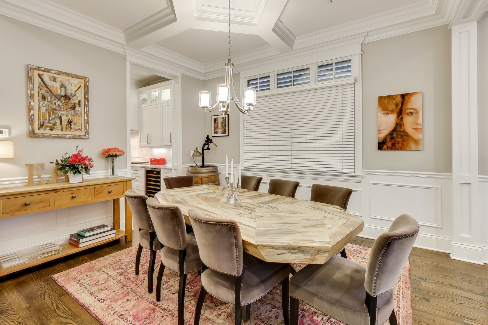 1226 W Henderson Street