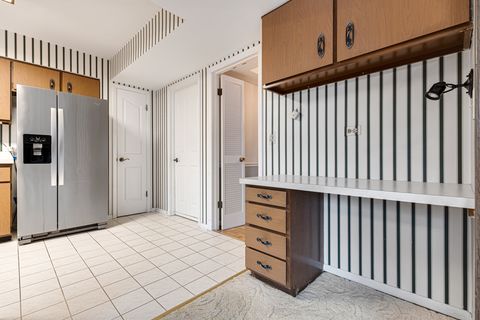 Tiny photo for 197 Smethwick Road, Elk Grove Village, IL 60007 (MLS # 12544556)