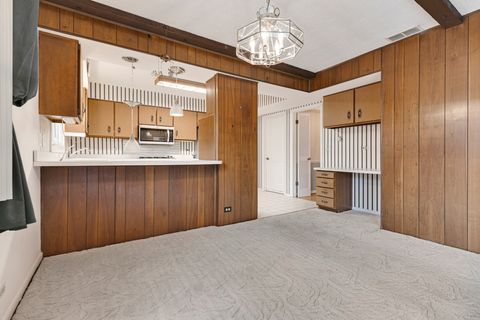 Tiny photo for 197 Smethwick Road, Elk Grove Village, IL 60007 (MLS # 12544556)