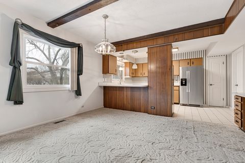 Tiny photo for 197 Smethwick Road, Elk Grove Village, IL 60007 (MLS # 12544556)