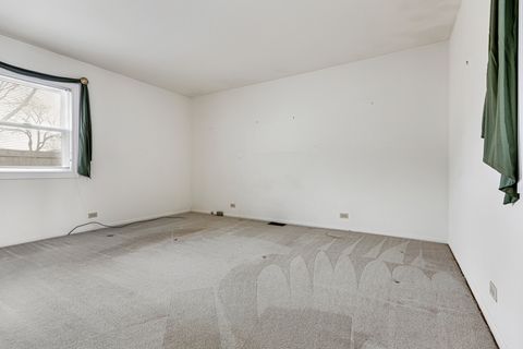 Tiny photo for 197 Smethwick Road, Elk Grove Village, IL 60007 (MLS # 12544556)