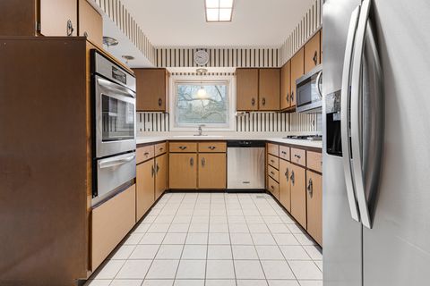 Tiny photo for 197 Smethwick Road, Elk Grove Village, IL 60007 (MLS # 12544556)