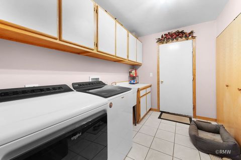 Tiny photo for 1227 W Surrey Lane, Addison, IL 60101 (MLS # 12424076)