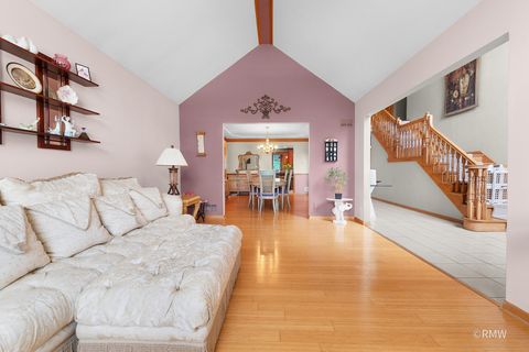 Tiny photo for 1227 W Surrey Lane, Addison, IL 60101 (MLS # 12424076)