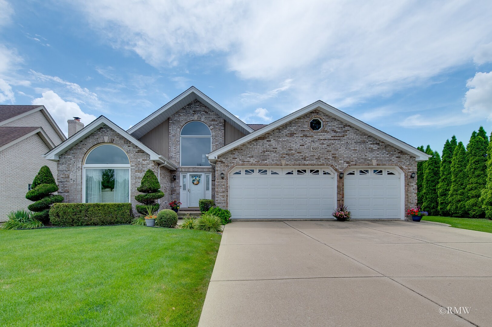 1227 W Surrey Lane