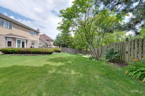 Tiny photo for 1227 W Surrey Lane, Addison, IL 60101 (MLS # 12424076)