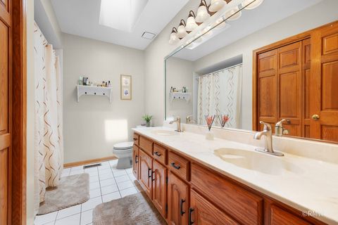 Tiny photo for 1227 W Surrey Lane, Addison, IL 60101 (MLS # 12424076)
