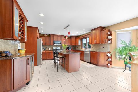 Tiny photo for 1227 W Surrey Lane, Addison, IL 60101 (MLS # 12424076)