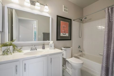 Tiny photo for 2562 GOLF RIDGE Circle #2562, Naperville, IL 60563 (MLS # 12485551)