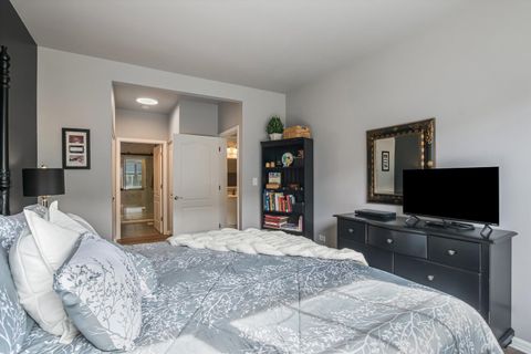 Tiny photo for 2562 GOLF RIDGE Circle #2562, Naperville, IL 60563 (MLS # 12485551)