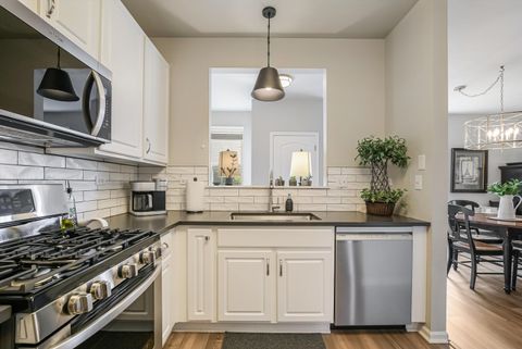 Tiny photo for 2562 GOLF RIDGE Circle #2562, Naperville, IL 60563 (MLS # 12485551)