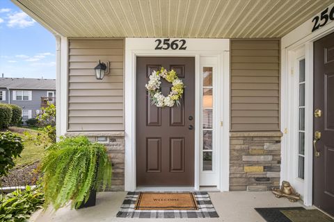 Tiny photo for 2562 GOLF RIDGE Circle #2562, Naperville, IL 60563 (MLS # 12485551)