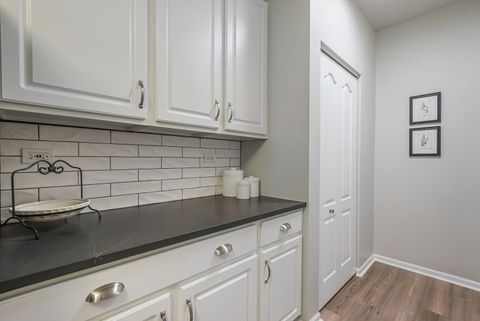 Tiny photo for 2562 GOLF RIDGE Circle #2562, Naperville, IL 60563 (MLS # 12485551)