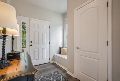 Tiny photo for 2562 GOLF RIDGE Circle #2562, Naperville, IL 60563 (MLS # 12485551)
