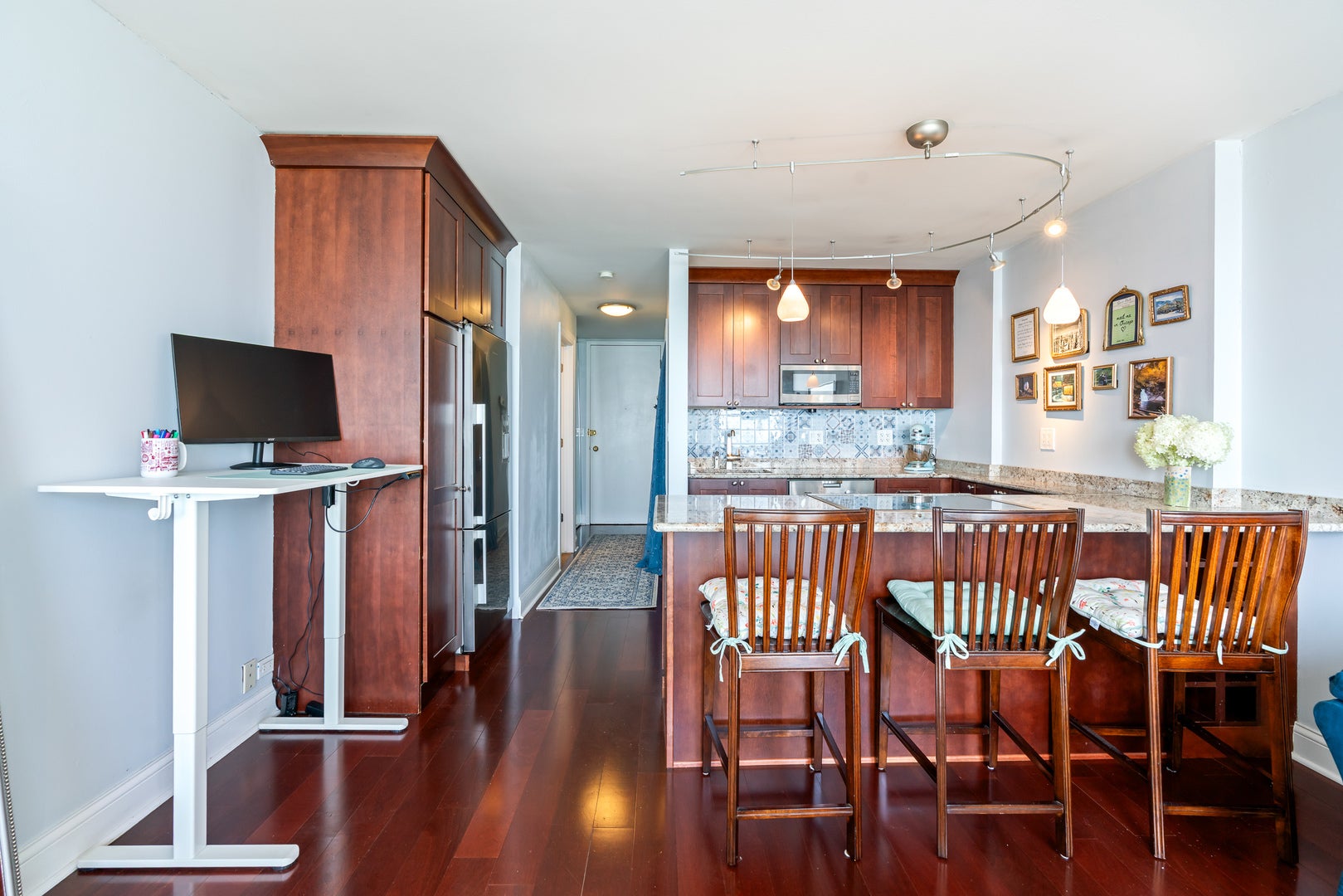 1660 N La Salle Drive 3503