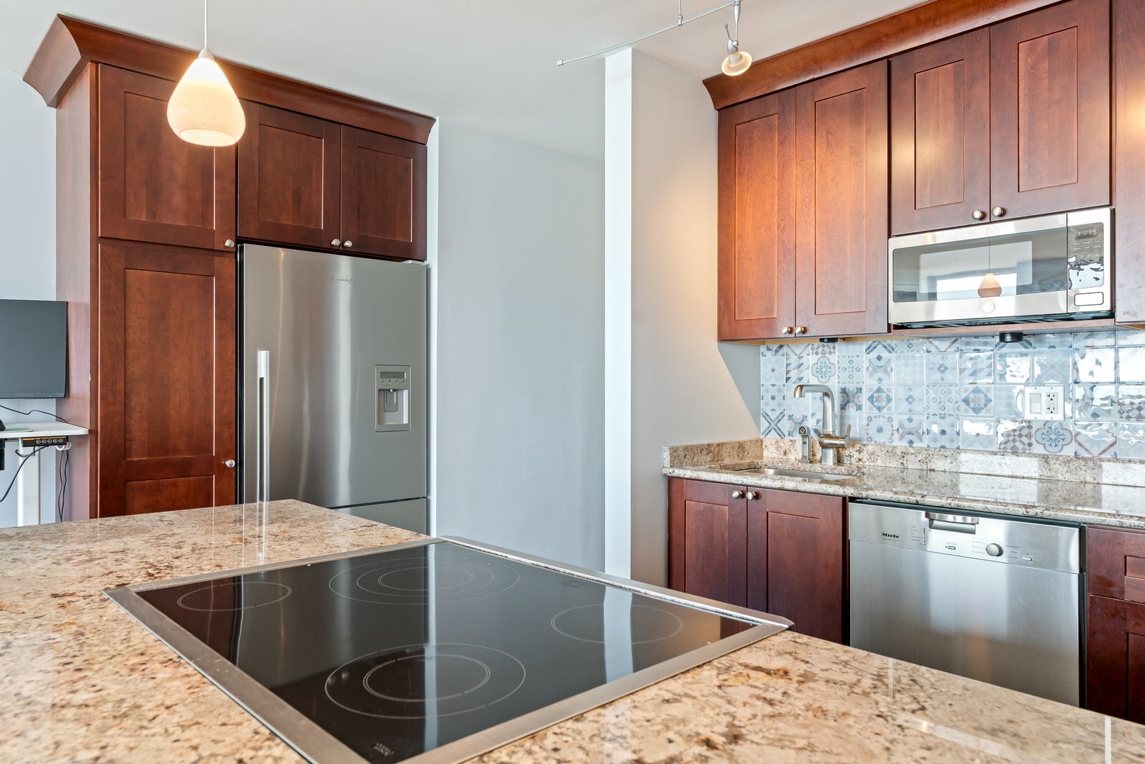 1660 N La Salle Drive 3503