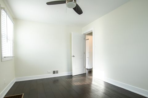 Tiny photo for 10005 S Calhoun Avenue, Chicago, IL 60617 (MLS # 12560305)