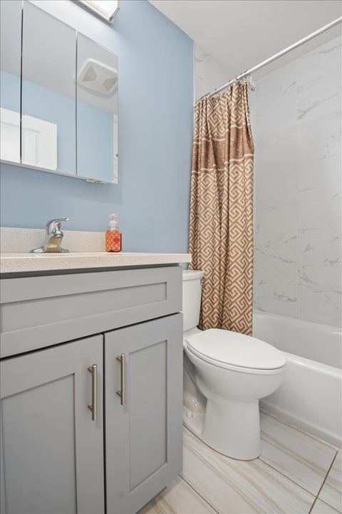 Tiny photo for 848 Mcintosh Court #204, Prospect Heights, IL 60070 (MLS # 12708304)