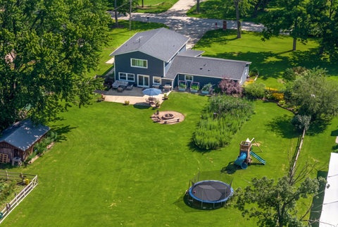Tiny photo for 1012 Martha Street, Elk Grove Village, IL 60007 (MLS # 12730759)