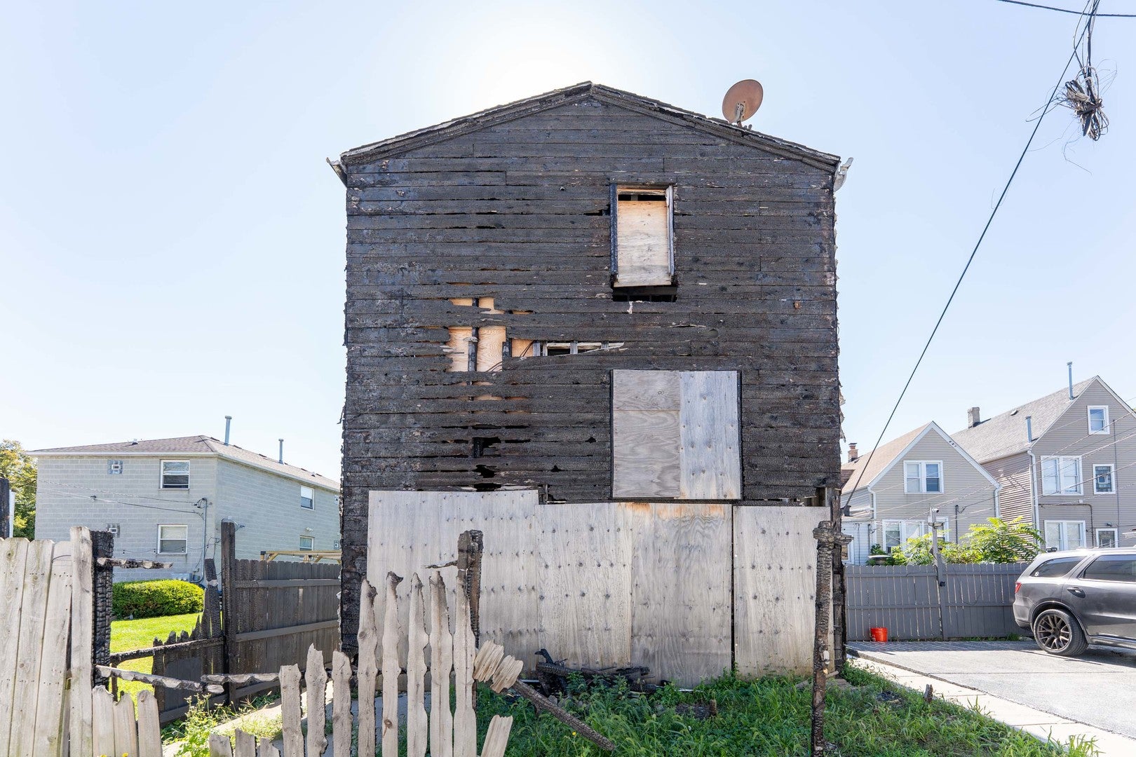 5042 W 29th Place
