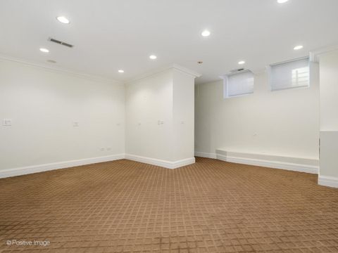 Tiny photo for 37 E Elm Street, Chicago, IL 60611 (MLS # 12574917)