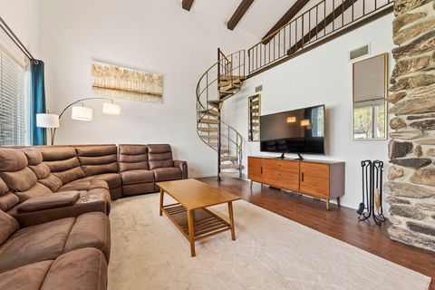 Tiny photo for 1033 Blackburn Street, Gurnee, IL 60031 (MLS # 12615393)