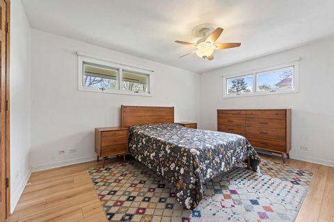 Tiny photo for 1033 Blackburn Street, Gurnee, IL 60031 (MLS # 12615393)