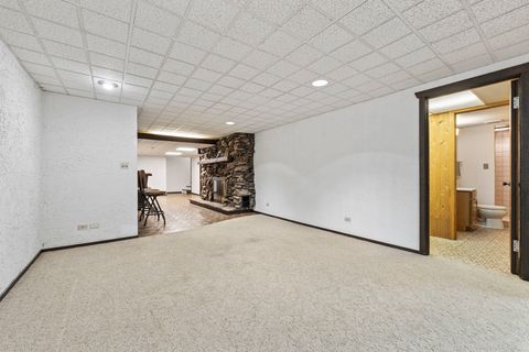 Tiny photo for 1033 Blackburn Street, Gurnee, IL 60031 (MLS # 12615393)