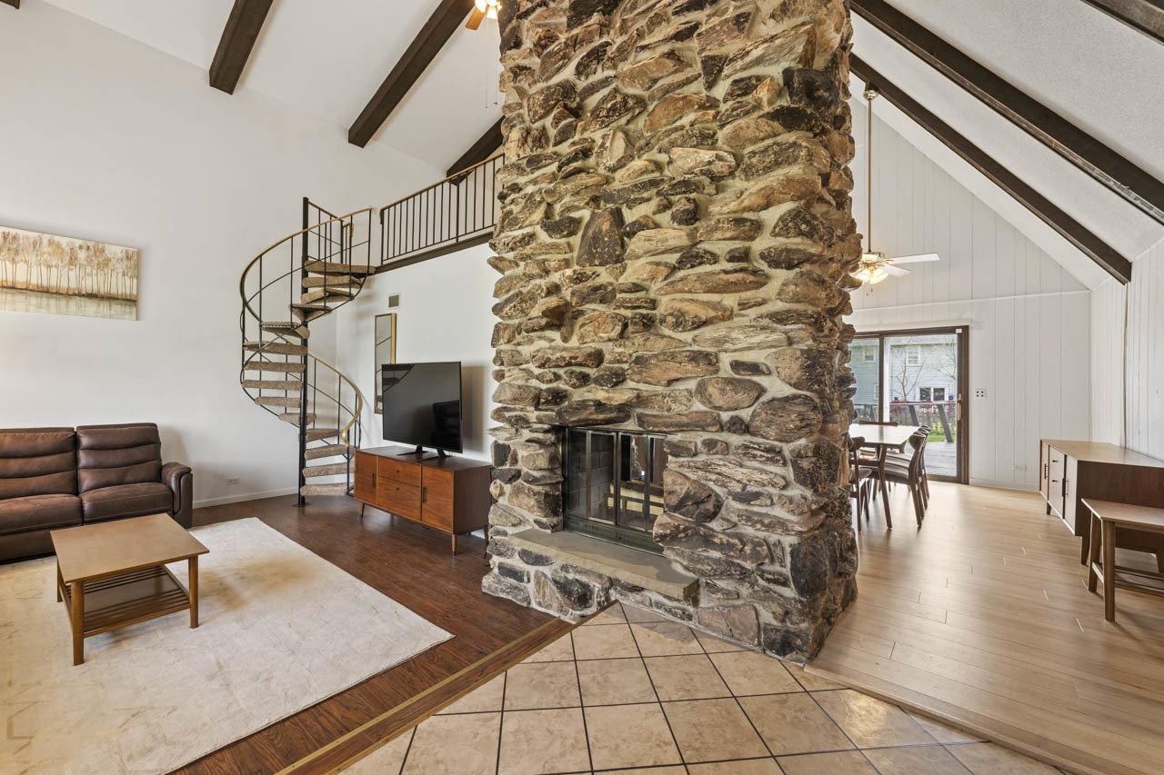 1033 Blackburn Street