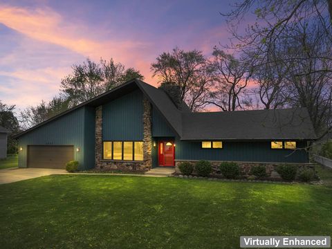 Tiny photo for 1033 Blackburn Street, Gurnee, IL 60031 (MLS # 12615393)
