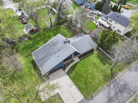 Tiny photo for 1033 Blackburn Street, Gurnee, IL 60031 (MLS # 12615393)