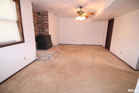 Tiny photo for 5 E TIMBERLINE Drive, Blue Grass, IA 52726 (MLS # QC4267618)