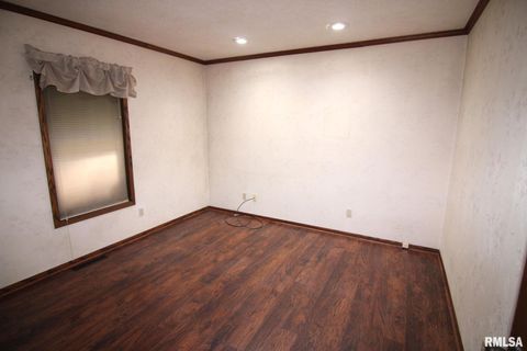 Tiny photo for 5 E TIMBERLINE Drive, Blue Grass, IA 52726 (MLS # QC4267618)