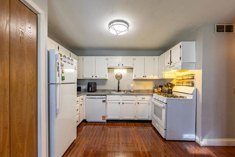 Tiny photo for 1083 Kane Street #1083, South Elgin, IL 60177 (MLS # 12672230)